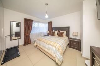 3 Bedroom Property for Sale in Wannenburghoogte Gauteng