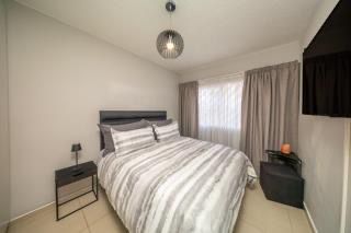 3 Bedroom Property for Sale in Wannenburghoogte Gauteng