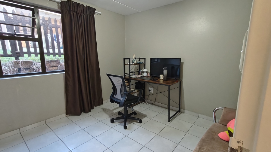 2 Bedroom Property for Sale in North Riding Gauteng
