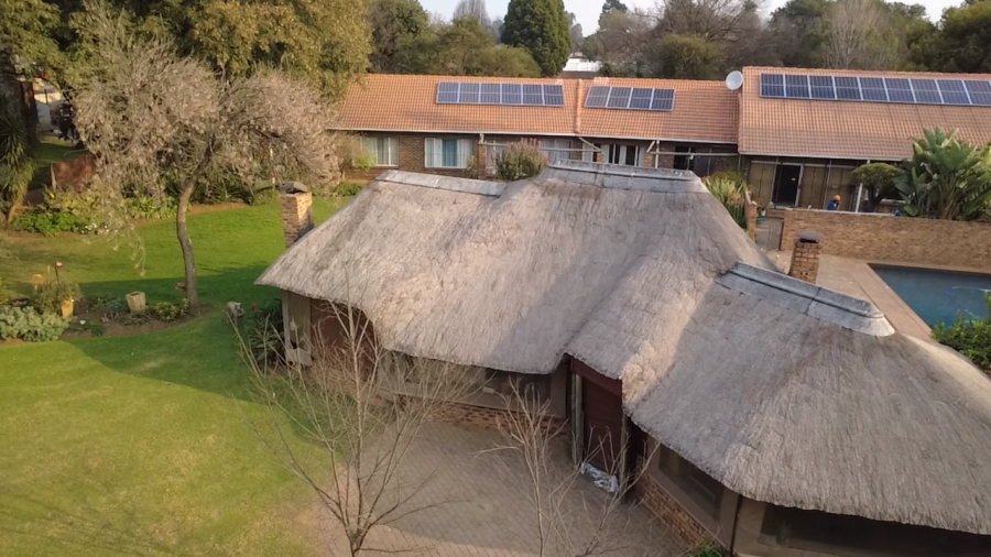 7 Bedroom Property for Sale in Bredell Gauteng