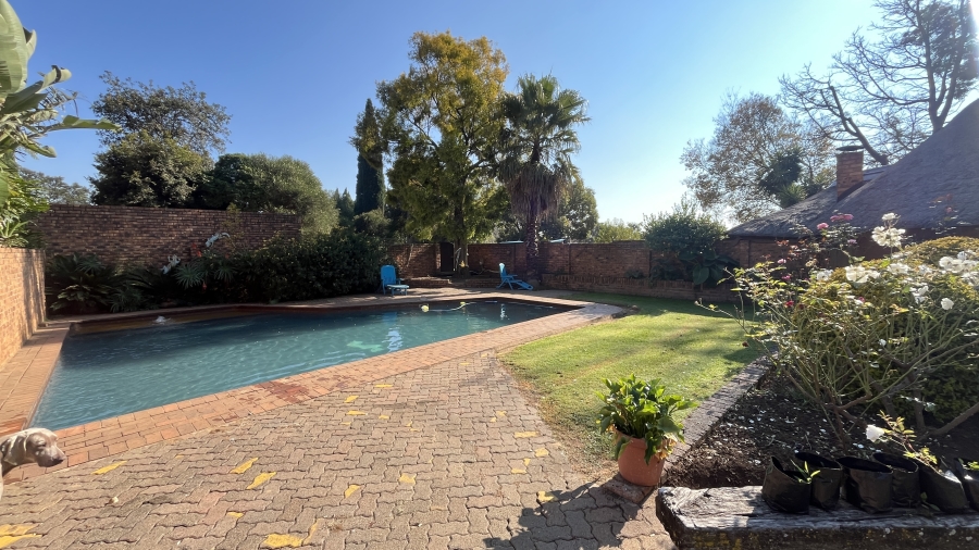 7 Bedroom Property for Sale in Bredell Gauteng