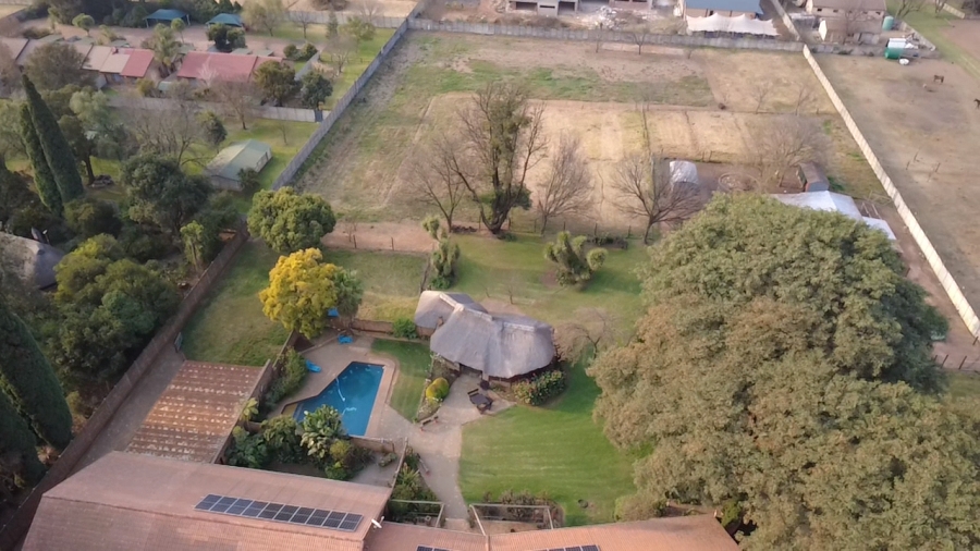 7 Bedroom Property for Sale in Bredell Gauteng