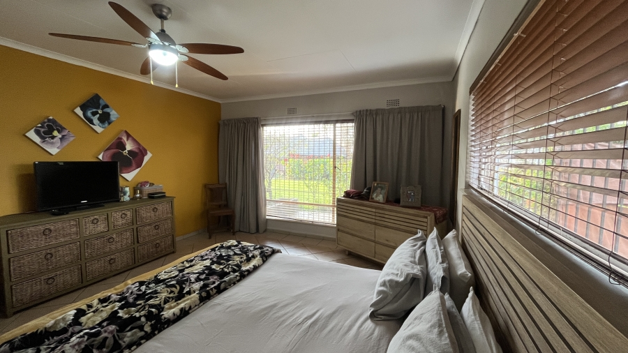 7 Bedroom Property for Sale in Bredell Gauteng