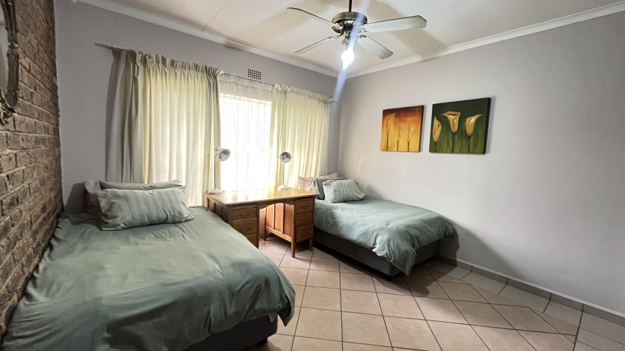 7 Bedroom Property for Sale in Bredell Gauteng
