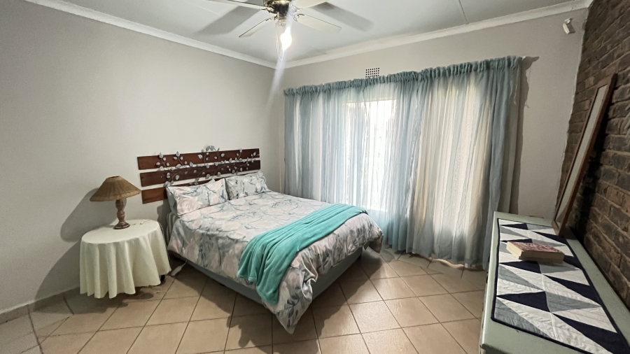 7 Bedroom Property for Sale in Bredell Gauteng