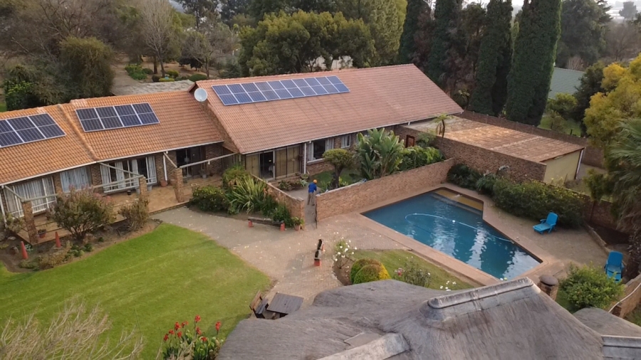 7 Bedroom Property for Sale in Bredell Gauteng