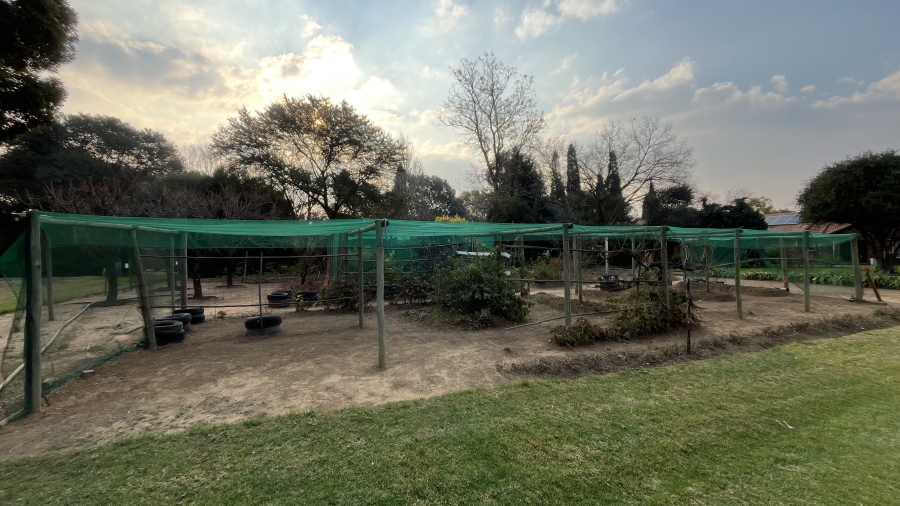 7 Bedroom Property for Sale in Bredell Gauteng