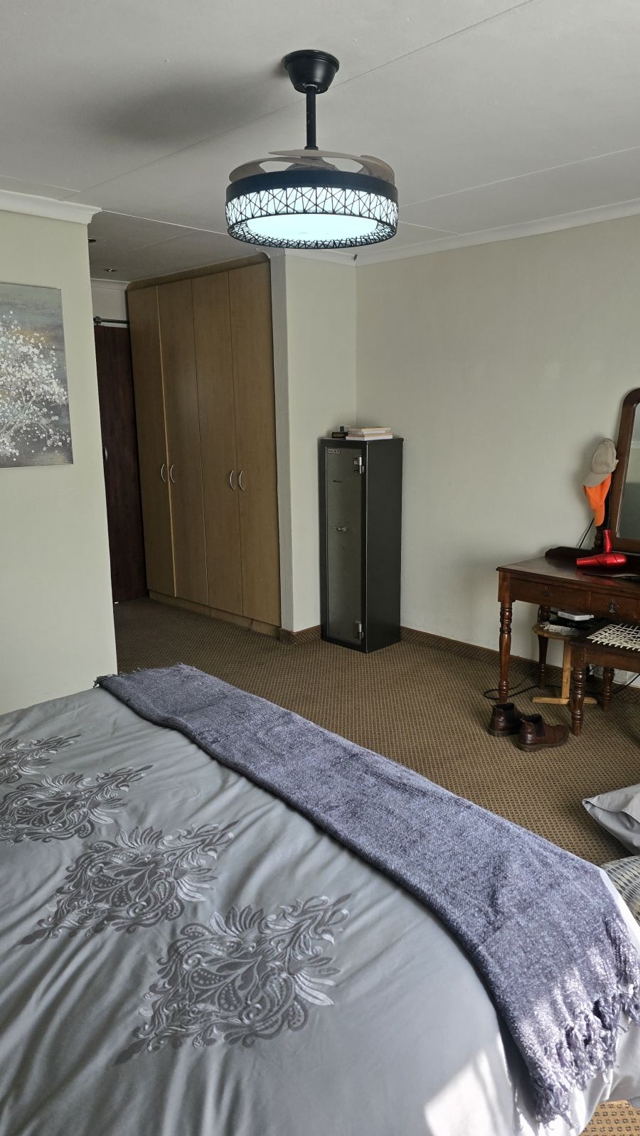 To Let 3 Bedroom Property for Rent in Sonneveld Gauteng