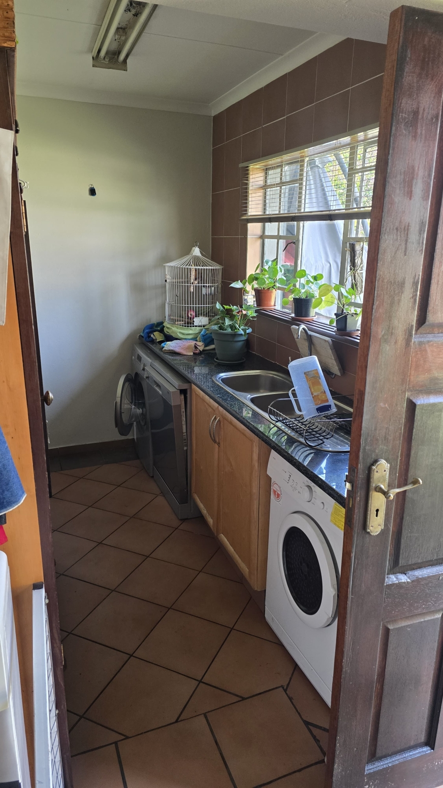 To Let 3 Bedroom Property for Rent in Sonneveld Gauteng