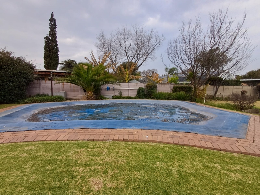 4 Bedroom Property for Sale in Vanderbijlpark SW 5 Gauteng