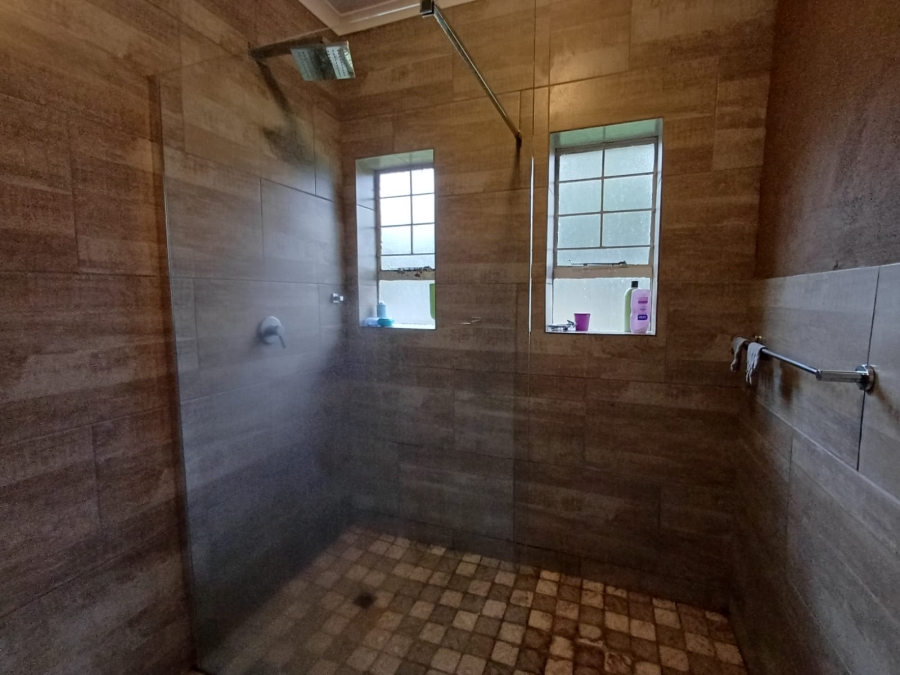 4 Bedroom Property for Sale in Vanderbijlpark SW 5 Gauteng