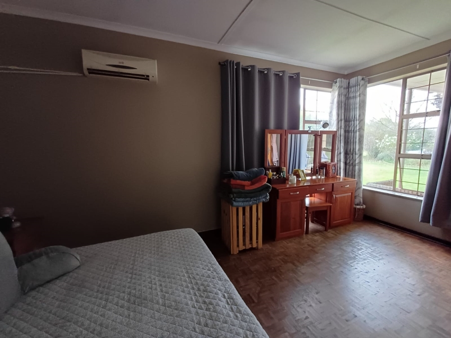 4 Bedroom Property for Sale in Vanderbijlpark SW 5 Gauteng