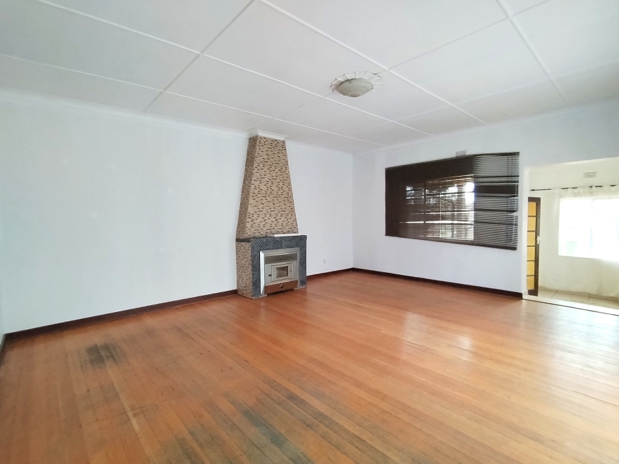 To Let 4 Bedroom Property for Rent in Dalview Gauteng