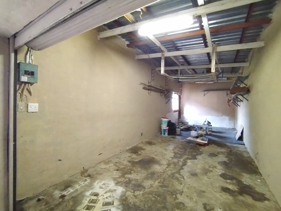 To Let 4 Bedroom Property for Rent in Dalview Gauteng
