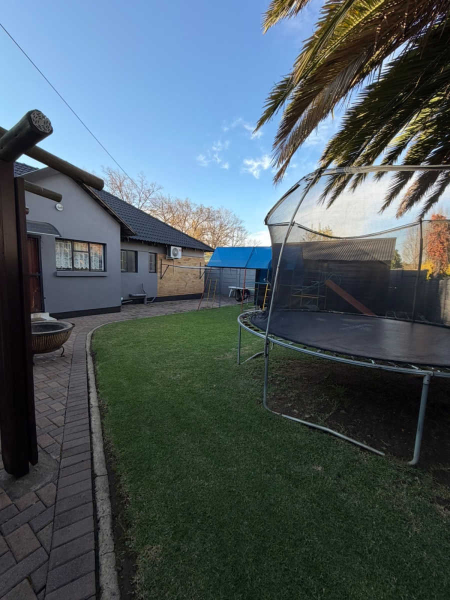 3 Bedroom Property for Sale in Vanderbijlpark SW 5 Gauteng