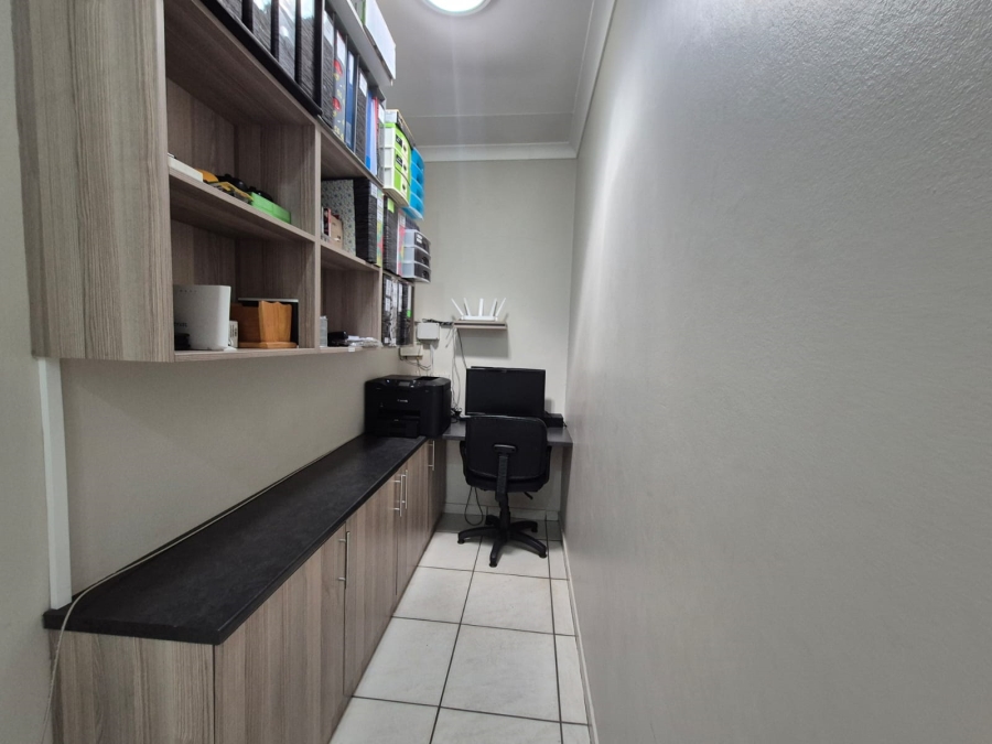 3 Bedroom Property for Sale in Vanderbijlpark SW 5 Gauteng