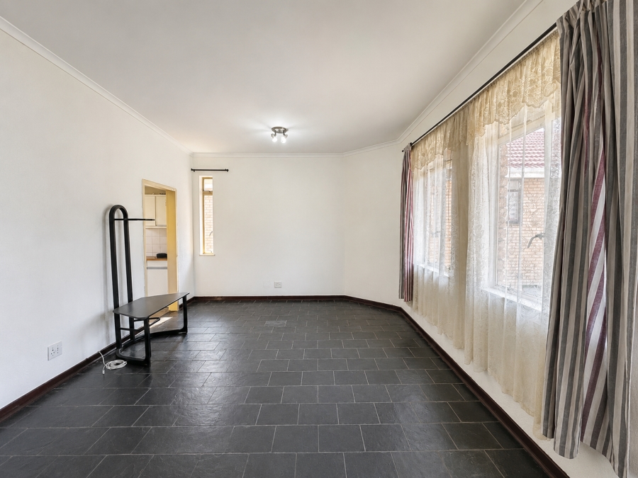 2 Bedroom Property for Sale in Windsor East Gauteng
