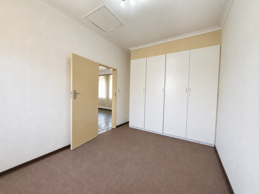 2 Bedroom Property for Sale in Windsor East Gauteng
