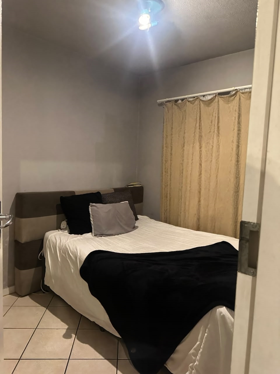 2 Bedroom Property for Sale in The Orchards Gauteng