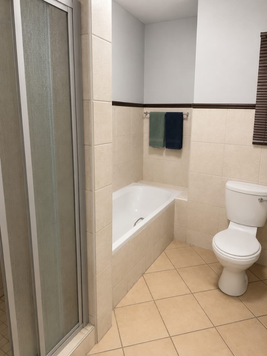 2 Bedroom Property for Sale in The Orchards Gauteng