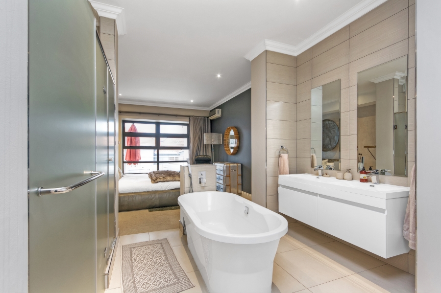 2 Bedroom Property for Sale in Morningside Gauteng