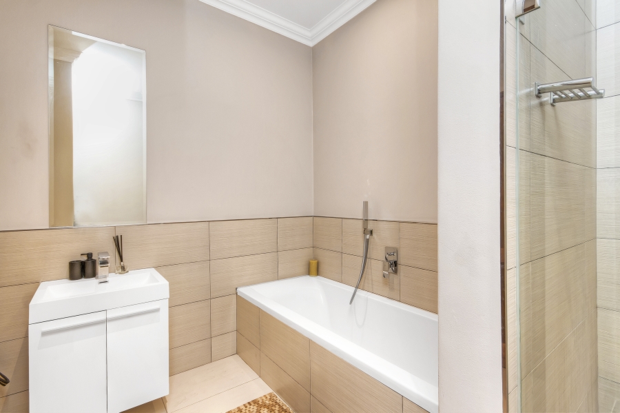 2 Bedroom Property for Sale in Morningside Gauteng