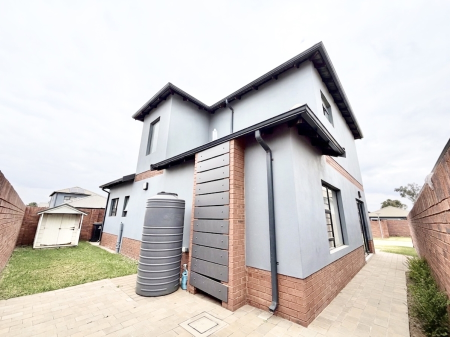 4 Bedroom Property for Sale in Pomona Gauteng