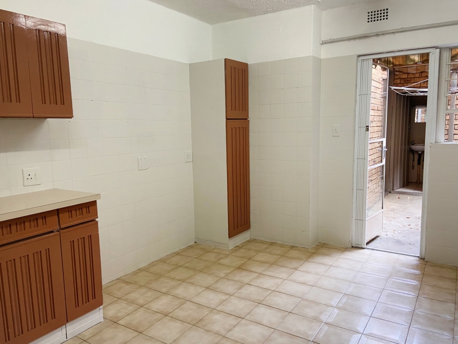 To Let 4 Bedroom Property for Rent in Victory Park Gauteng
