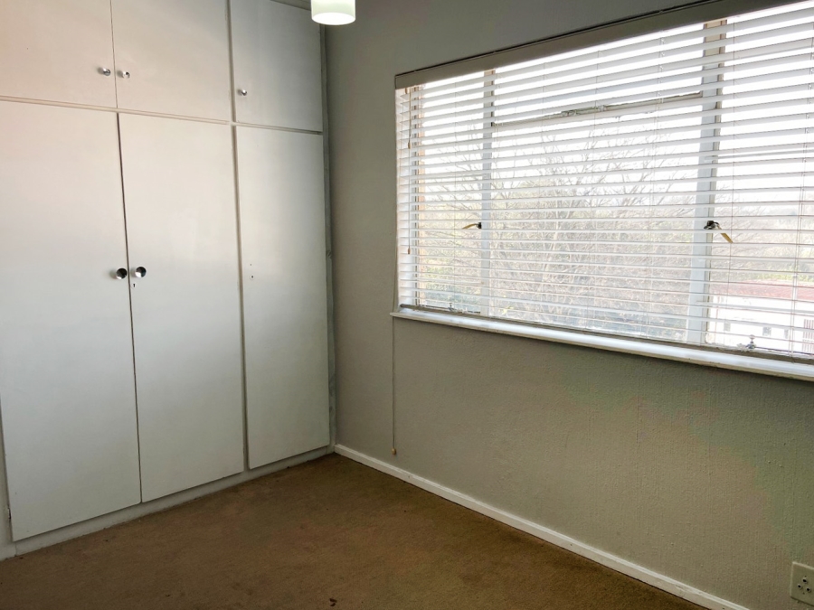 To Let 4 Bedroom Property for Rent in Victory Park Gauteng