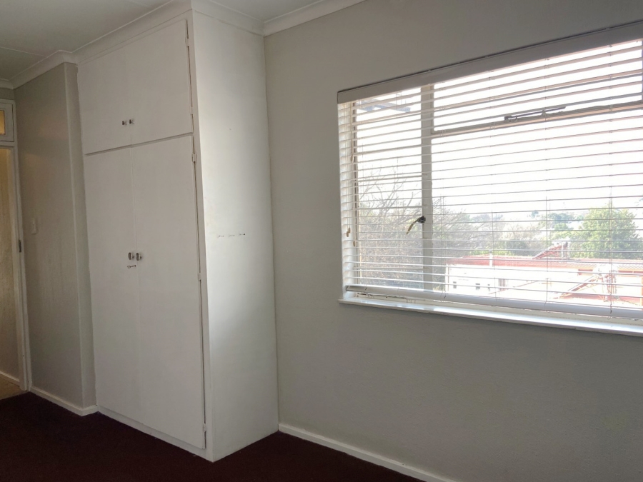 To Let 4 Bedroom Property for Rent in Victory Park Gauteng
