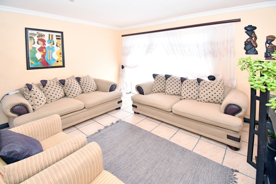 3 Bedroom Property for Sale in Vorna Valley Gauteng