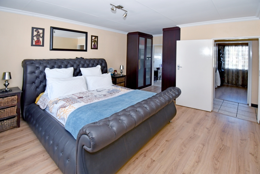 3 Bedroom Property for Sale in Vorna Valley Gauteng