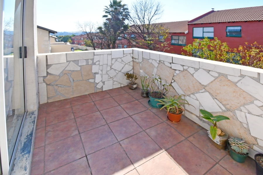 3 Bedroom Property for Sale in Vorna Valley Gauteng