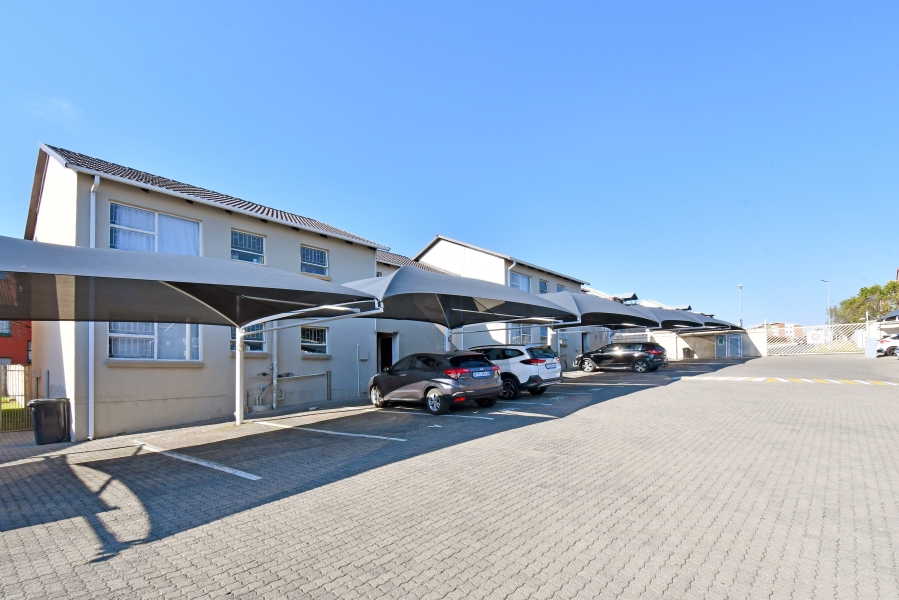 3 Bedroom Property for Sale in Vorna Valley Gauteng