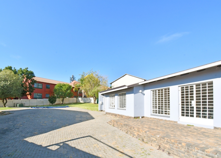 3 Bedroom Property for Sale in Vorna Valley Gauteng