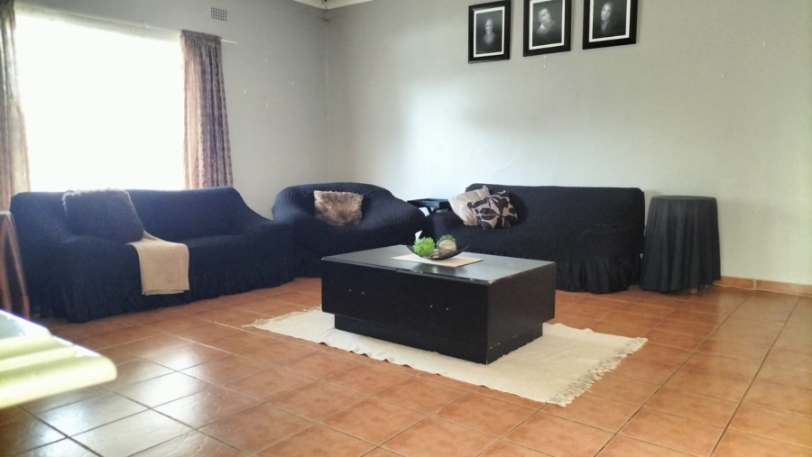 6 Bedroom Property for Sale in Wheatlands A H Gauteng