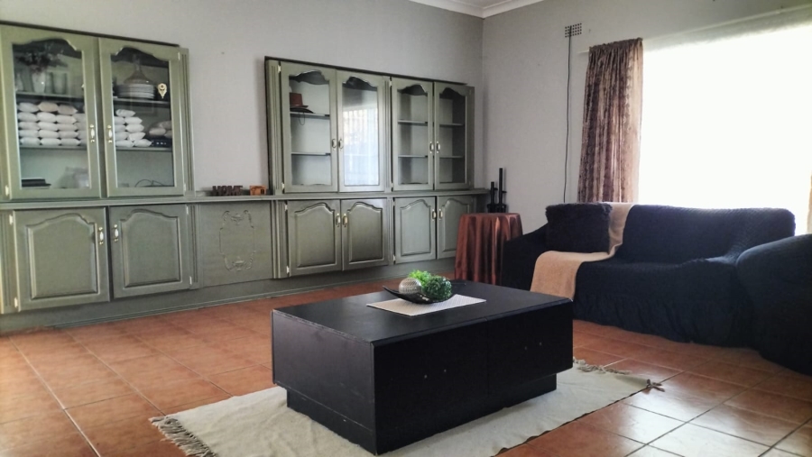 6 Bedroom Property for Sale in Wheatlands A H Gauteng