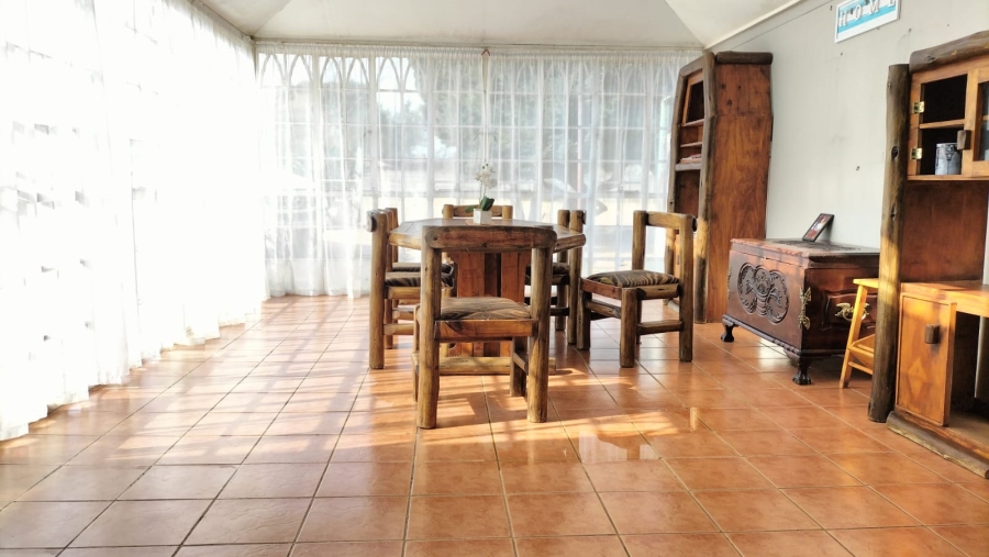 6 Bedroom Property for Sale in Wheatlands A H Gauteng