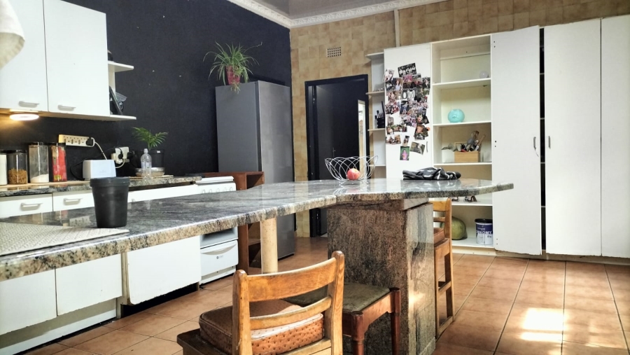 6 Bedroom Property for Sale in Wheatlands A H Gauteng