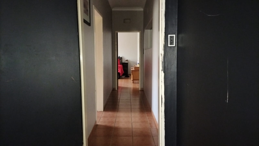 6 Bedroom Property for Sale in Wheatlands A H Gauteng