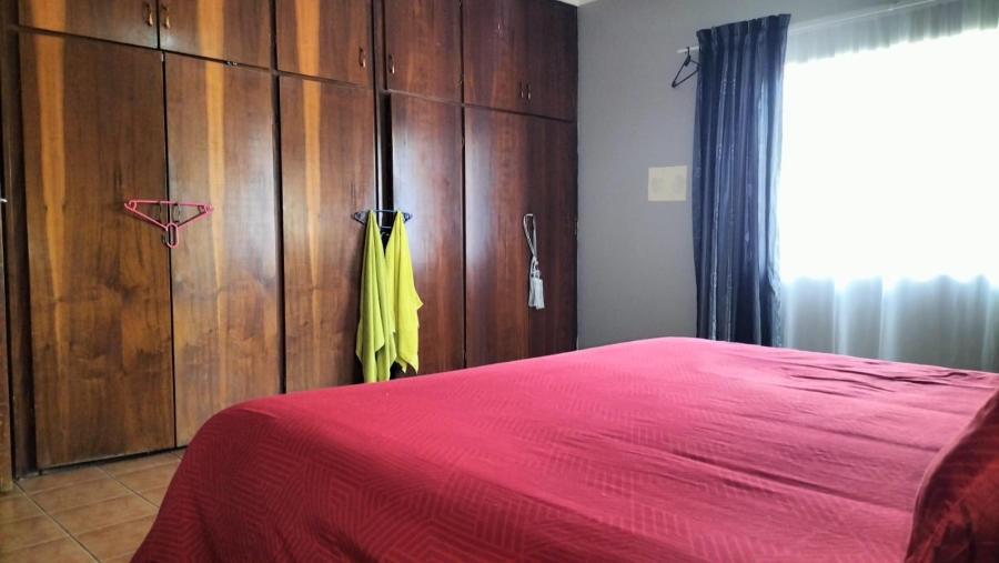 6 Bedroom Property for Sale in Wheatlands A H Gauteng