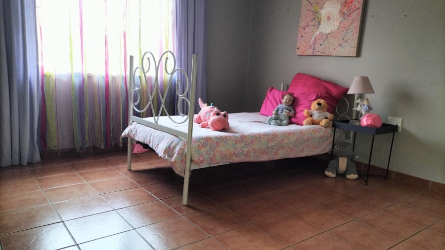 6 Bedroom Property for Sale in Wheatlands A H Gauteng