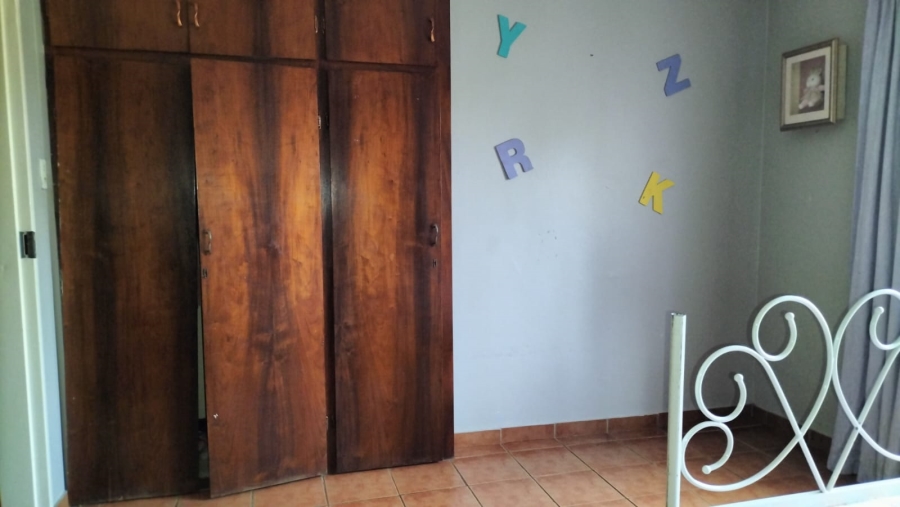 6 Bedroom Property for Sale in Wheatlands A H Gauteng