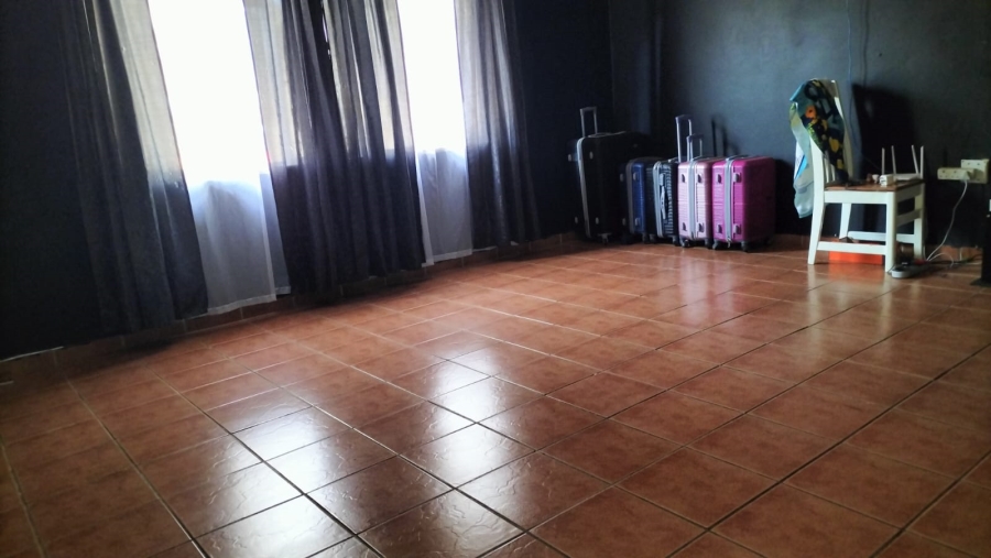 6 Bedroom Property for Sale in Wheatlands A H Gauteng