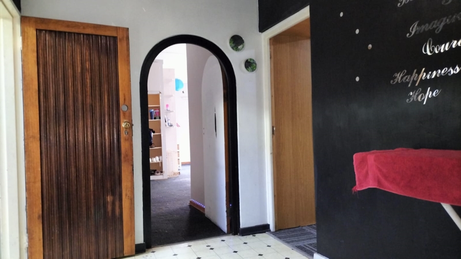 6 Bedroom Property for Sale in Wheatlands A H Gauteng