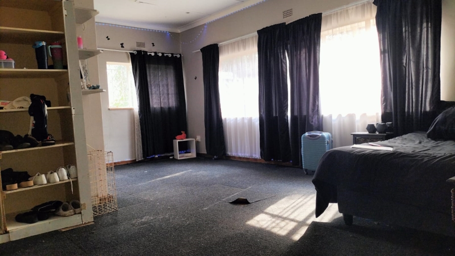 6 Bedroom Property for Sale in Wheatlands A H Gauteng