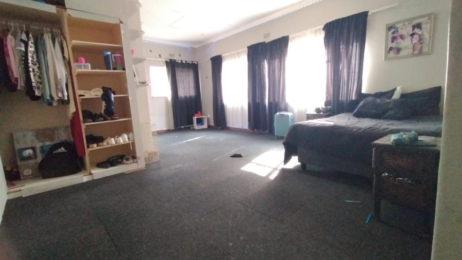 6 Bedroom Property for Sale in Wheatlands A H Gauteng
