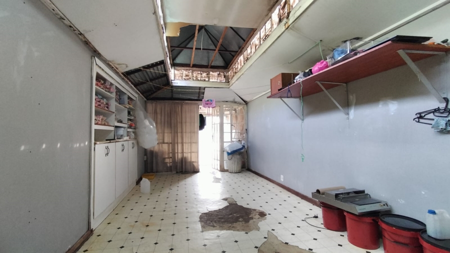 6 Bedroom Property for Sale in Wheatlands A H Gauteng