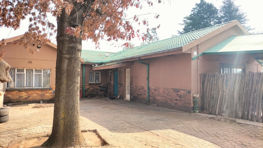 6 Bedroom Property for Sale in Wheatlands A H Gauteng