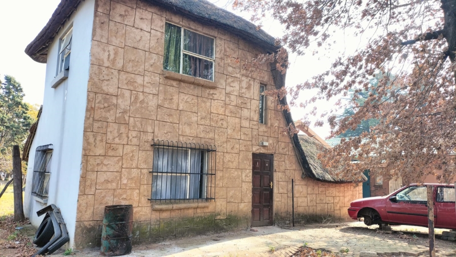 6 Bedroom Property for Sale in Wheatlands A H Gauteng